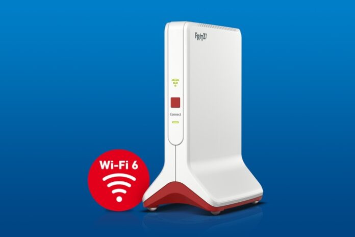 Mit dem neuen FRITZ!Repeater 6000 bringt AVM ein neues Top-Modell auf den Markt, das Wi-Fi 6 mit intelligenter Mesh-Technologie vereint. Mit drei Funkeinheiten und 12 Antennen ist der neue Triband-Repeater ein Meisterwerk in der Wi-Fi-6-Klasse und hebt das heimische WLAN aufs nächste Level. / Weiterer Text über ots und www.presseportal.de/nr/14784 / Die Verwendung dieses Bildes ist für redaktionelle Zwecke unter Beachtung ggf. genannter Nutzungsbedingungen honorarfrei. Veröffentlichung bitte mit Bildrechte-Hinweis.