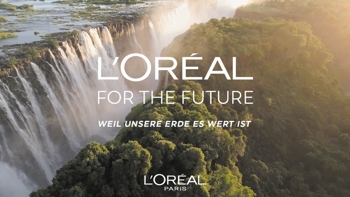 Bis zum Jahr 2030 wird L’Oréal Paris den CO2-Fußabdruck der Marke um 50 % reduzieren und zehn Millionen Euro zur Unterstützung von Umweltprojekten einsetzen / Weil unsere Erde es wert ist